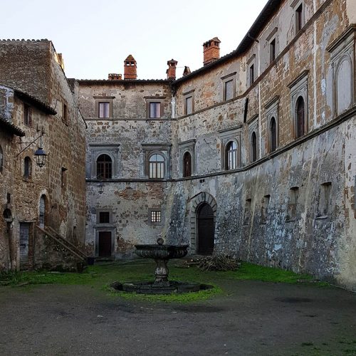 balthus_castello_montecalvello_web